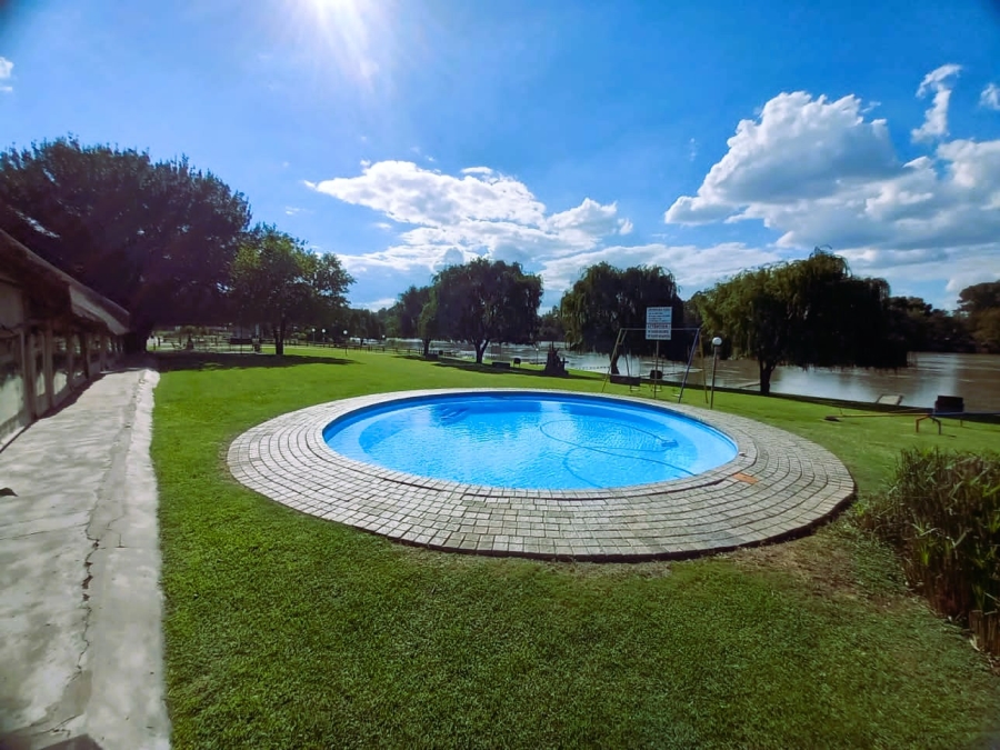 3 Bedroom Property for Sale in Riverside Beach Club Free State